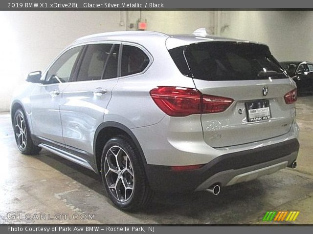 2019 BMW X1 xDrive28i in Glacier Silver Metallic