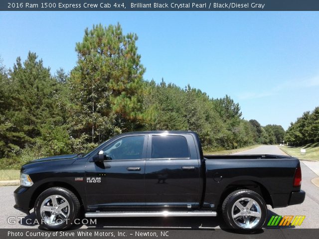 2016 Ram 1500 Express Crew Cab 4x4 in Brilliant Black Crystal Pearl