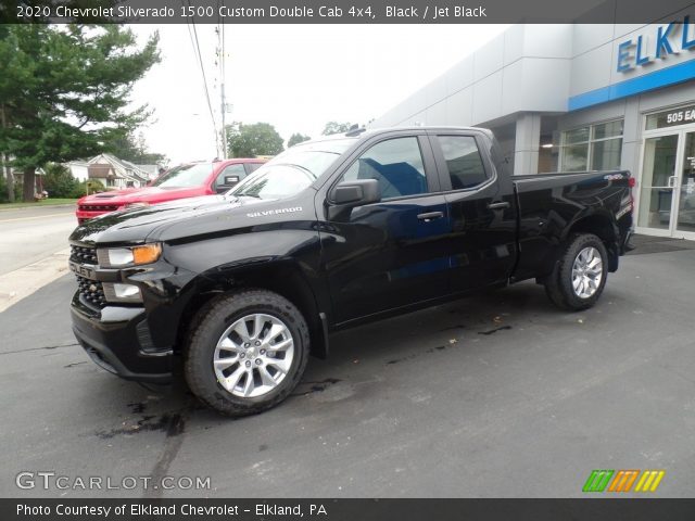 2020 Chevrolet Silverado 1500 Custom Double Cab 4x4 in Black