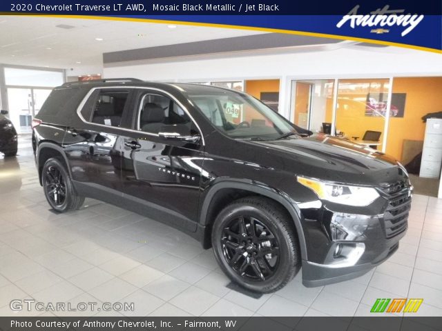 2020 Chevrolet Traverse LT AWD in Mosaic Black Metallic