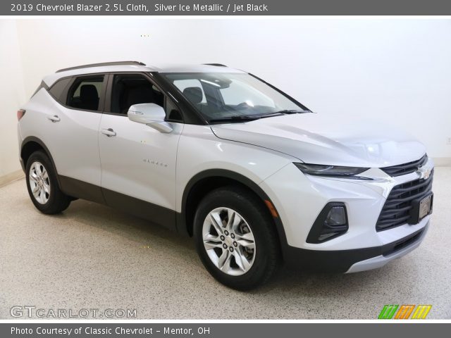 2019 Chevrolet Blazer 2.5L Cloth in Silver Ice Metallic