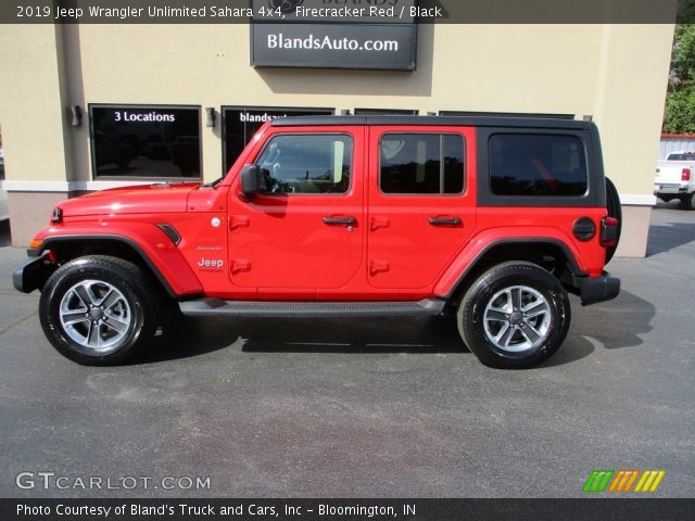 2019 Jeep Wrangler Unlimited Sahara 4x4 in Firecracker Red