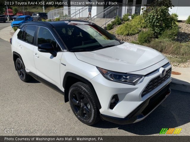 2019 Toyota RAV4 XSE AWD Hybrid in Blizzard White Pearl