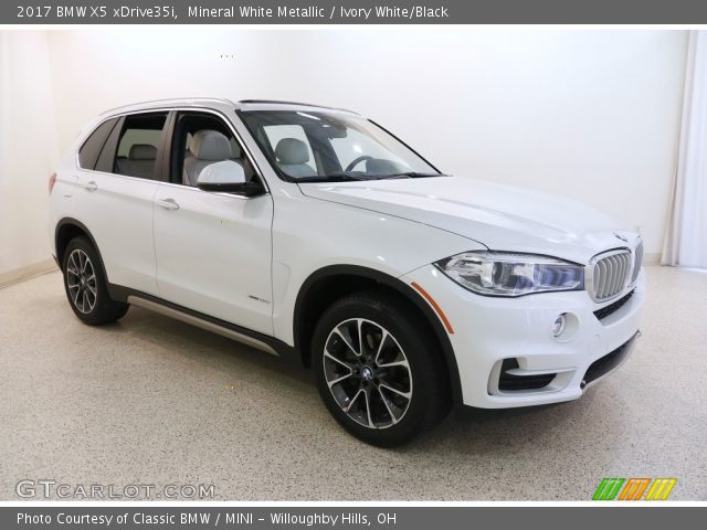 2017 BMW X5 xDrive35i in Mineral White Metallic