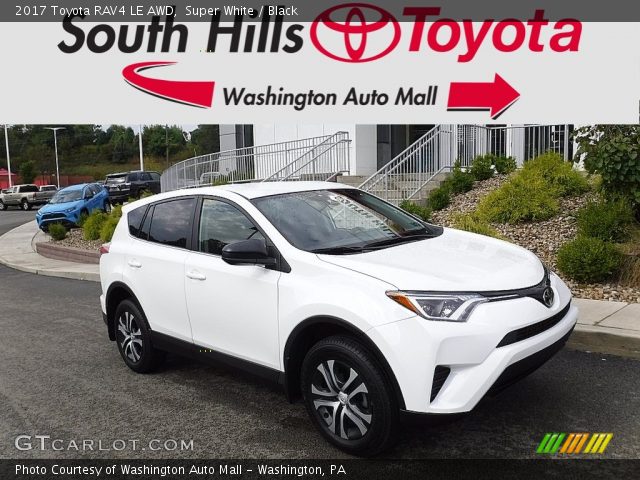 2017 Toyota RAV4 LE AWD in Super White