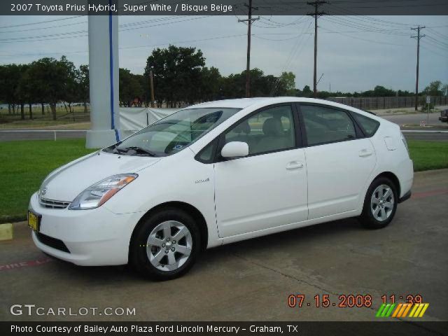 2007 Toyota Prius Hybrid in Super White