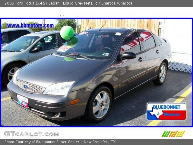 2005 Ford Focus ZX4 ST Sedan in Liquid Grey Metallic