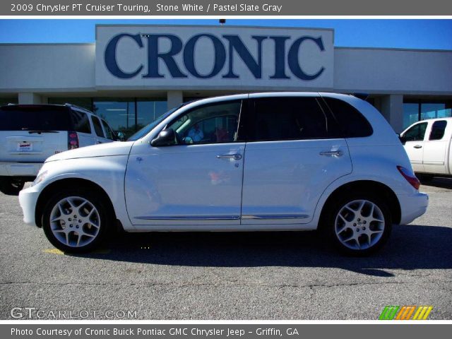 2009 Chrysler PT Cruiser Touring in Stone White