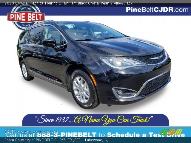 2020 Chrysler Pacifica Touring L in Brilliant Black Crystal Pearl