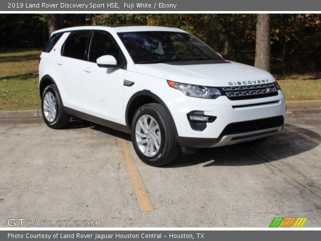 2019 Land Rover Discovery Sport HSE in Fuji White