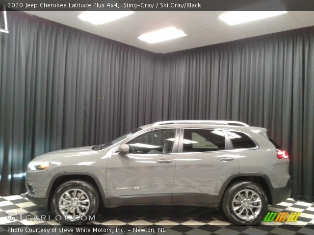 2020 Jeep Cherokee Latitude Plus 4x4 in Sting-Gray