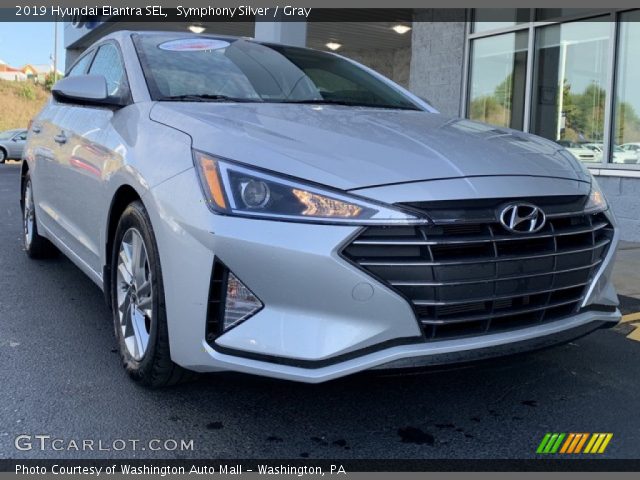 2019 Hyundai Elantra SEL in Symphony Silver