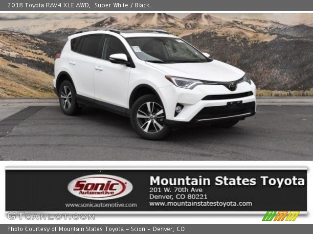 2018 Toyota RAV4 XLE AWD in Super White