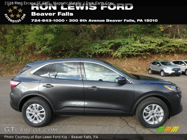 2020 Ford Escape SE 4WD in Magnetic Metallic