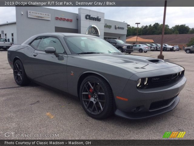2019 Dodge Challenger R/T Scat Pack in Destroyer Gray