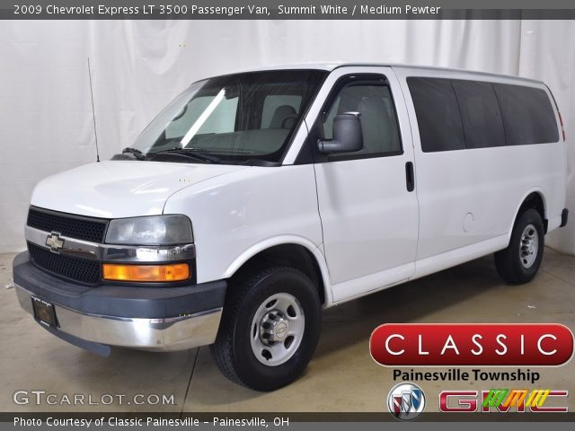 2009 Chevrolet Express LT 3500 Passenger Van in Summit White