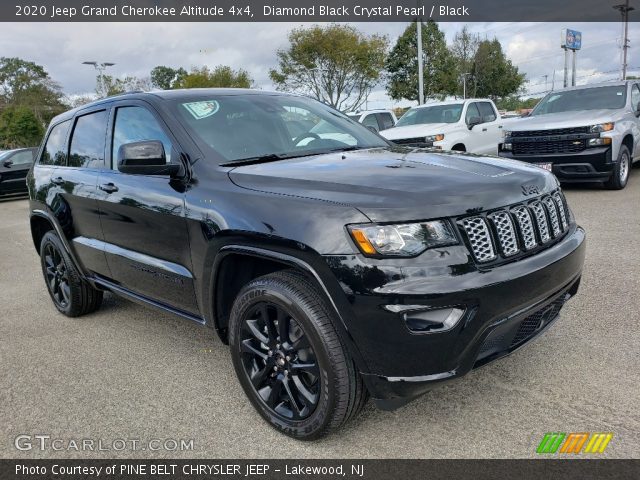 2020 Jeep Grand Cherokee Altitude 4x4 in Diamond Black Crystal Pearl