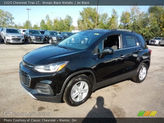 2020 Chevrolet Trax LT in Mosaic Black Metallic