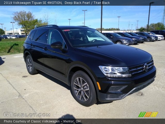 2019 Volkswagen Tiguan SE 4MOTION in Deep Black Pearl