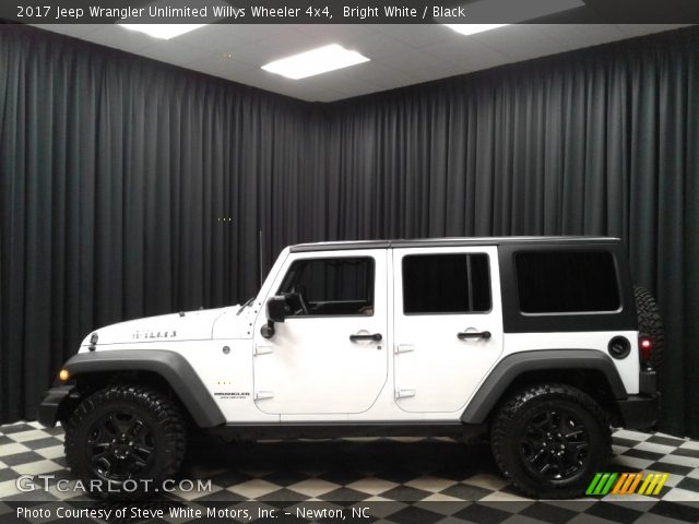 2017 Jeep Wrangler Unlimited Willys Wheeler 4x4 in Bright White