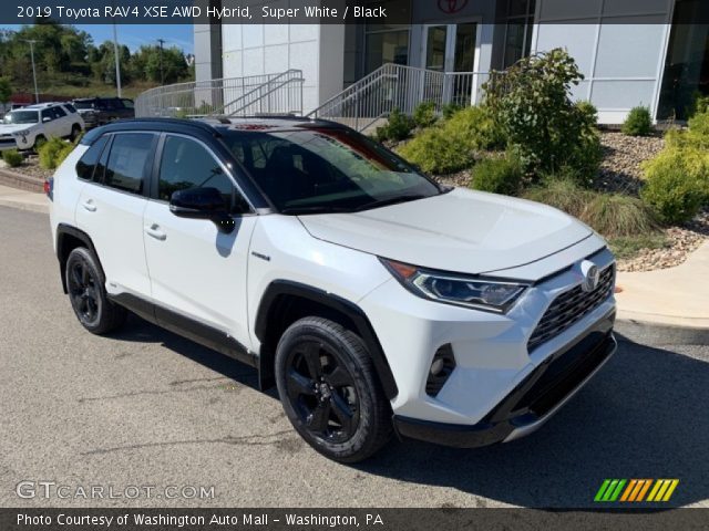 2019 Toyota RAV4 XSE AWD Hybrid in Super White