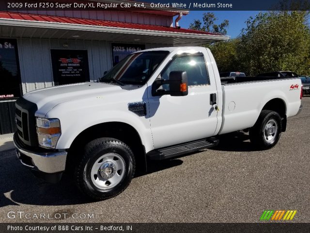 2009 Ford F250 Super Duty XL Regular Cab 4x4 in Oxford White