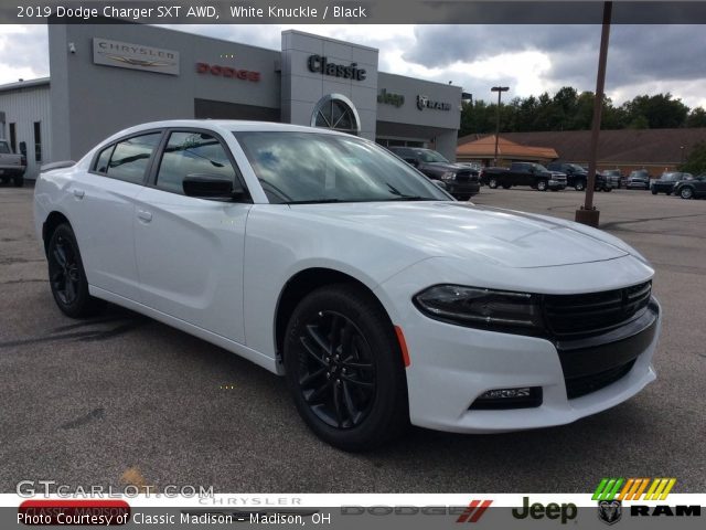2019 Dodge Charger SXT AWD in White Knuckle