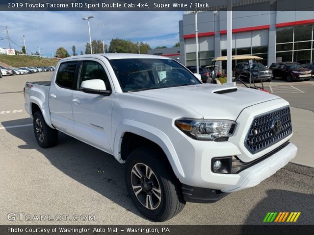 2019 Toyota Tacoma TRD Sport Double Cab 4x4 in Super White