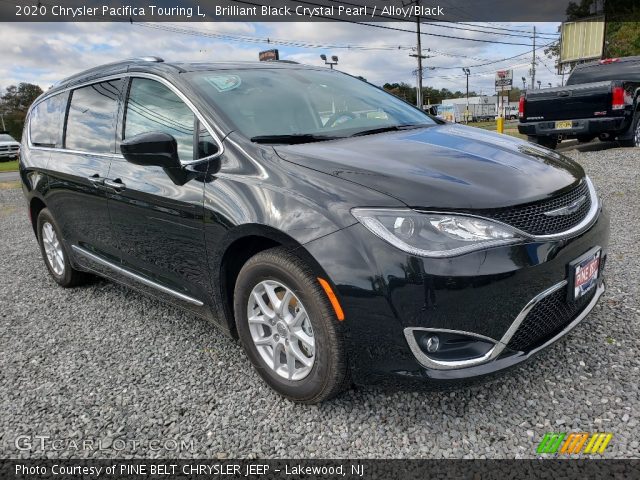 2020 Chrysler Pacifica Touring L in Brilliant Black Crystal Pearl