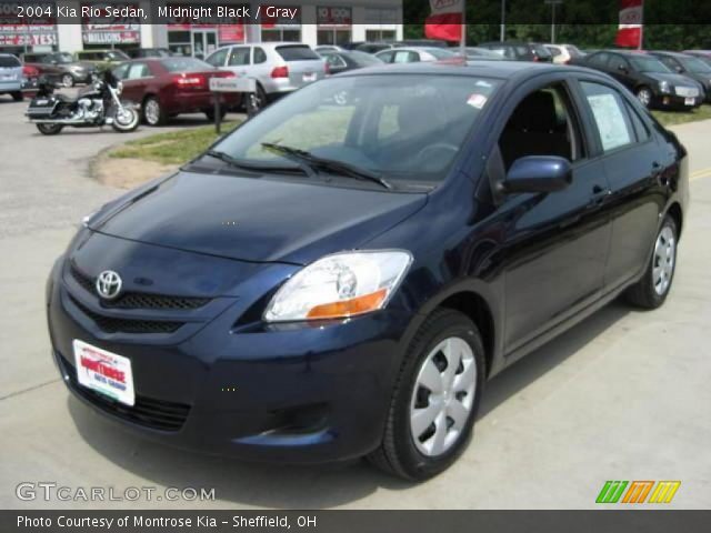 2004 Kia Rio Sedan in Midnight Black