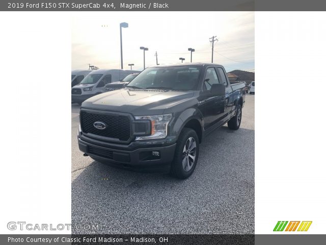 2019 Ford F150 STX SuperCab 4x4 in Magnetic