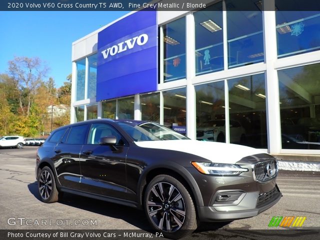 2020 Volvo V60 Cross Country T5 AWD in Pine Grey Metallic
