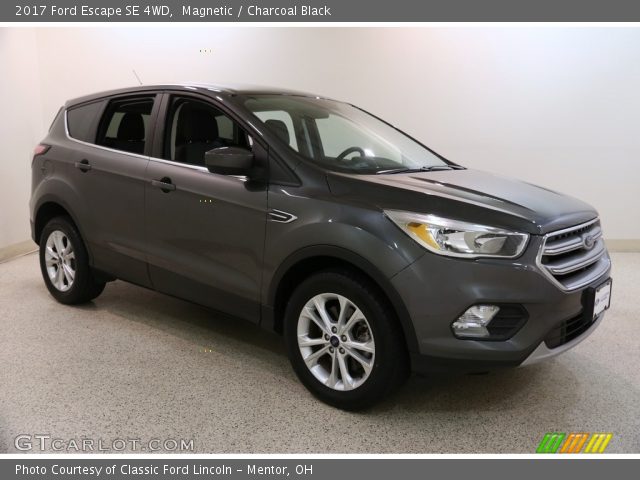 2017 Ford Escape SE 4WD in Magnetic
