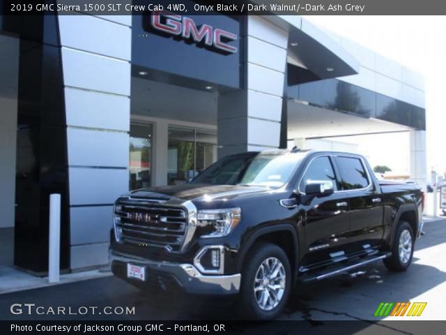 2019 GMC Sierra 1500 SLT Crew Cab 4WD in Onyx Black