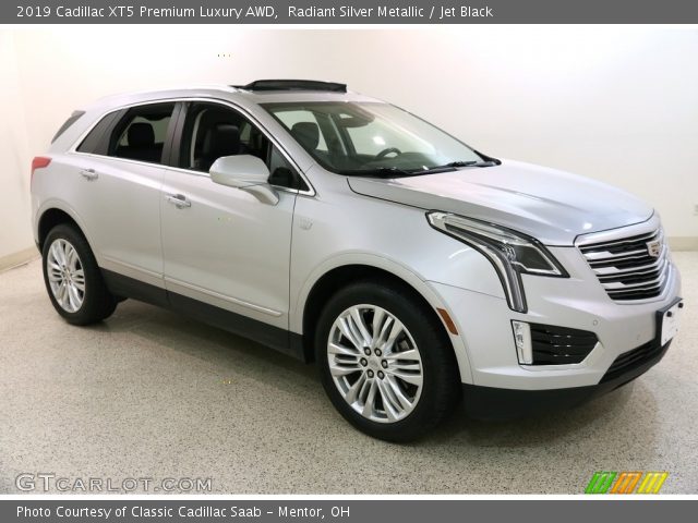 2019 Cadillac XT5 Premium Luxury AWD in Radiant Silver Metallic