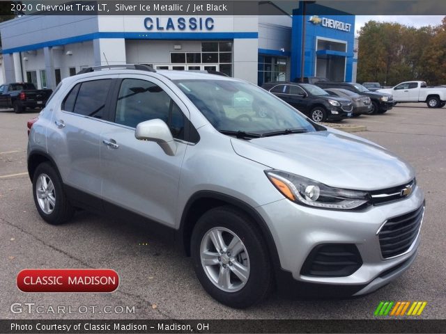 2020 Chevrolet Trax LT in Silver Ice Metallic