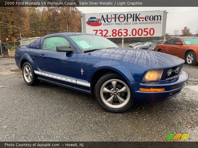 2006 Ford Mustang V6 Premium Coupe in Satin Silver Metallic