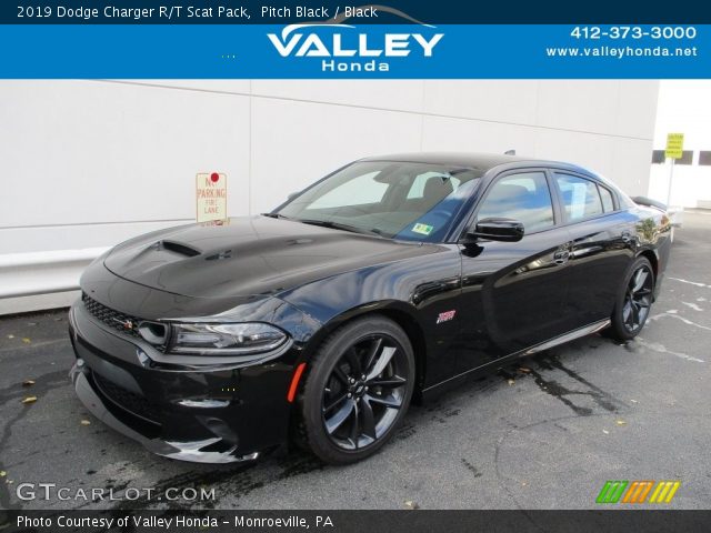 2019 Dodge Charger R/T Scat Pack in Pitch Black