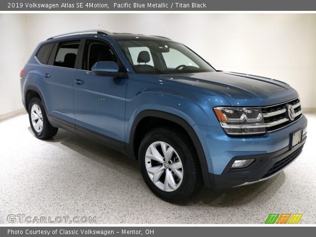 2019 Volkswagen Atlas SE 4Motion in Pacific Blue Metallic
