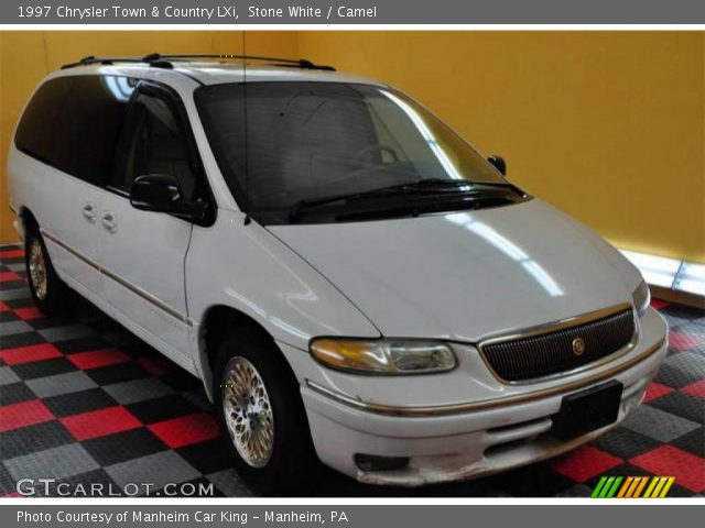 1997 Chrysler Town & Country LXi in Stone White