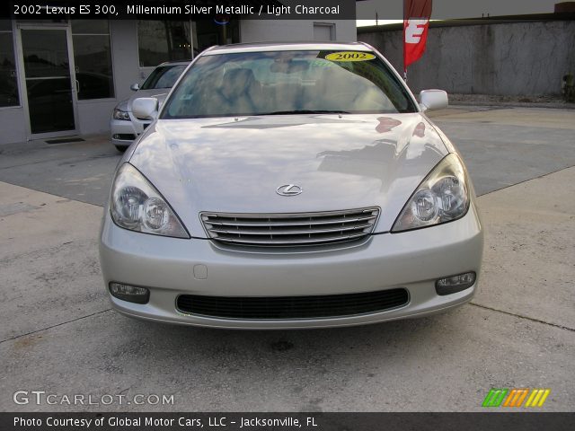 2002 Lexus ES 300 in Millennium Silver Metallic