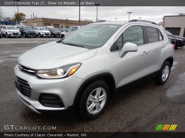 2020 Chevrolet Trax LT in Silver Ice Metallic