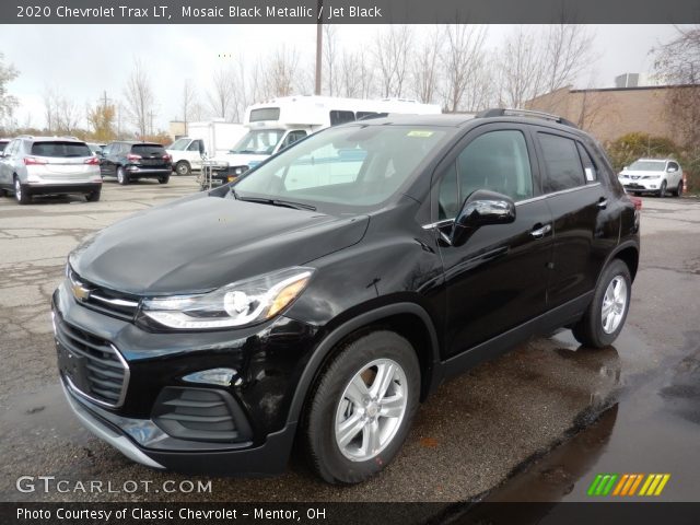 2020 Chevrolet Trax LT in Mosaic Black Metallic