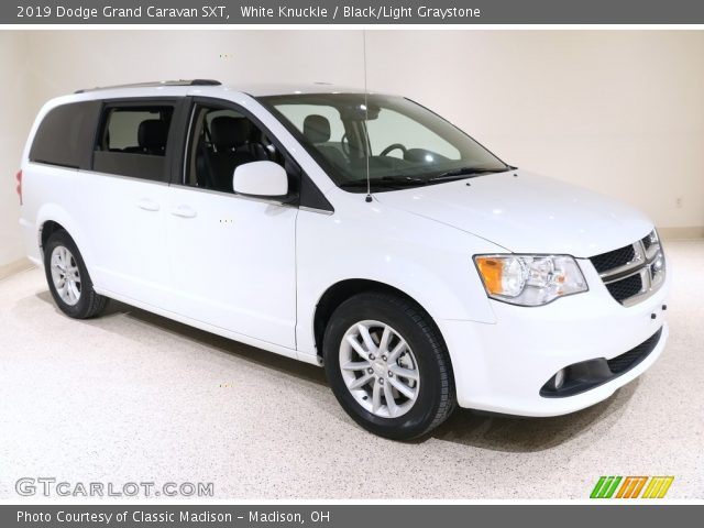2019 Dodge Grand Caravan SXT in White Knuckle