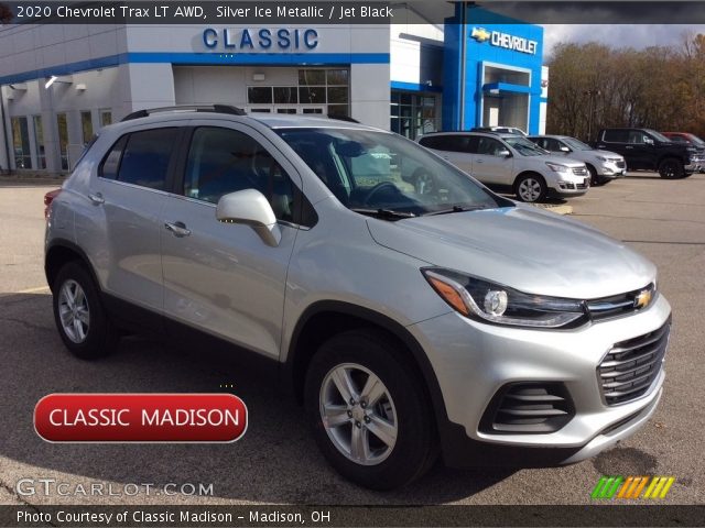 2020 Chevrolet Trax LT AWD in Silver Ice Metallic