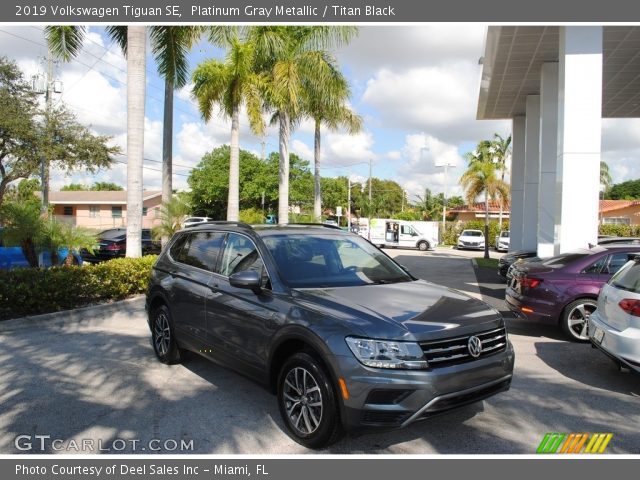 2019 Volkswagen Tiguan SE in Platinum Gray Metallic