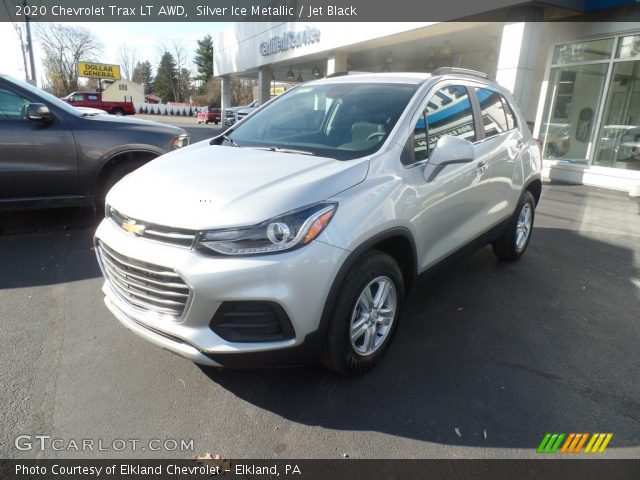 2020 Chevrolet Trax LT AWD in Silver Ice Metallic
