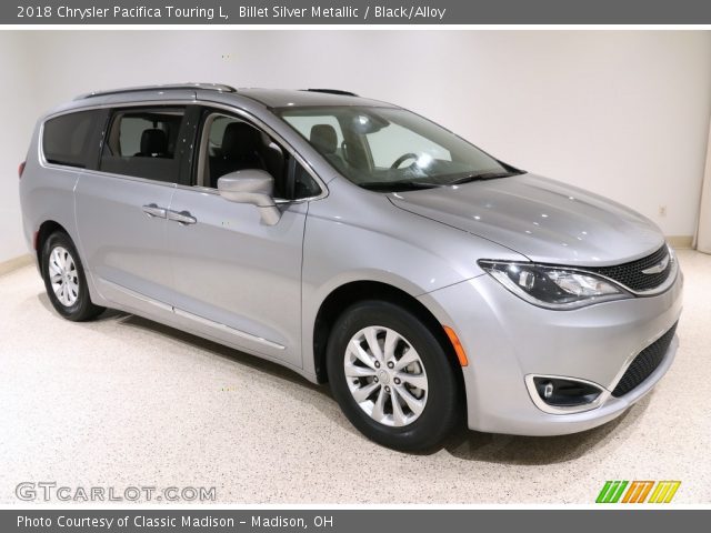 2018 Chrysler Pacifica Touring L in Billet Silver Metallic