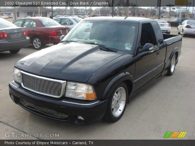 2002 Chevrolet S10 Extended Cab in Onyx Black