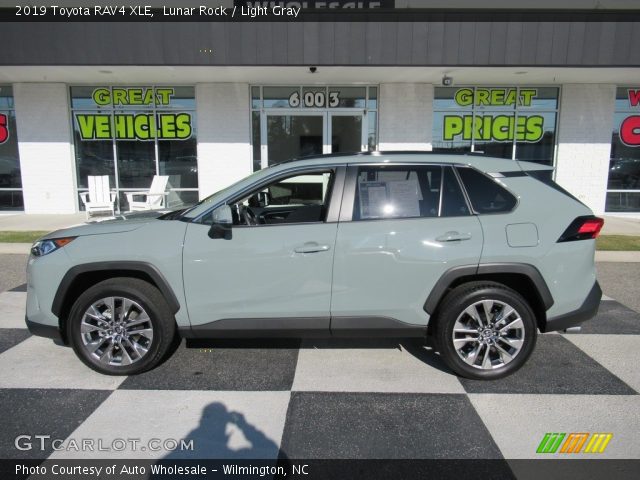 2019 Toyota RAV4 XLE in Lunar Rock